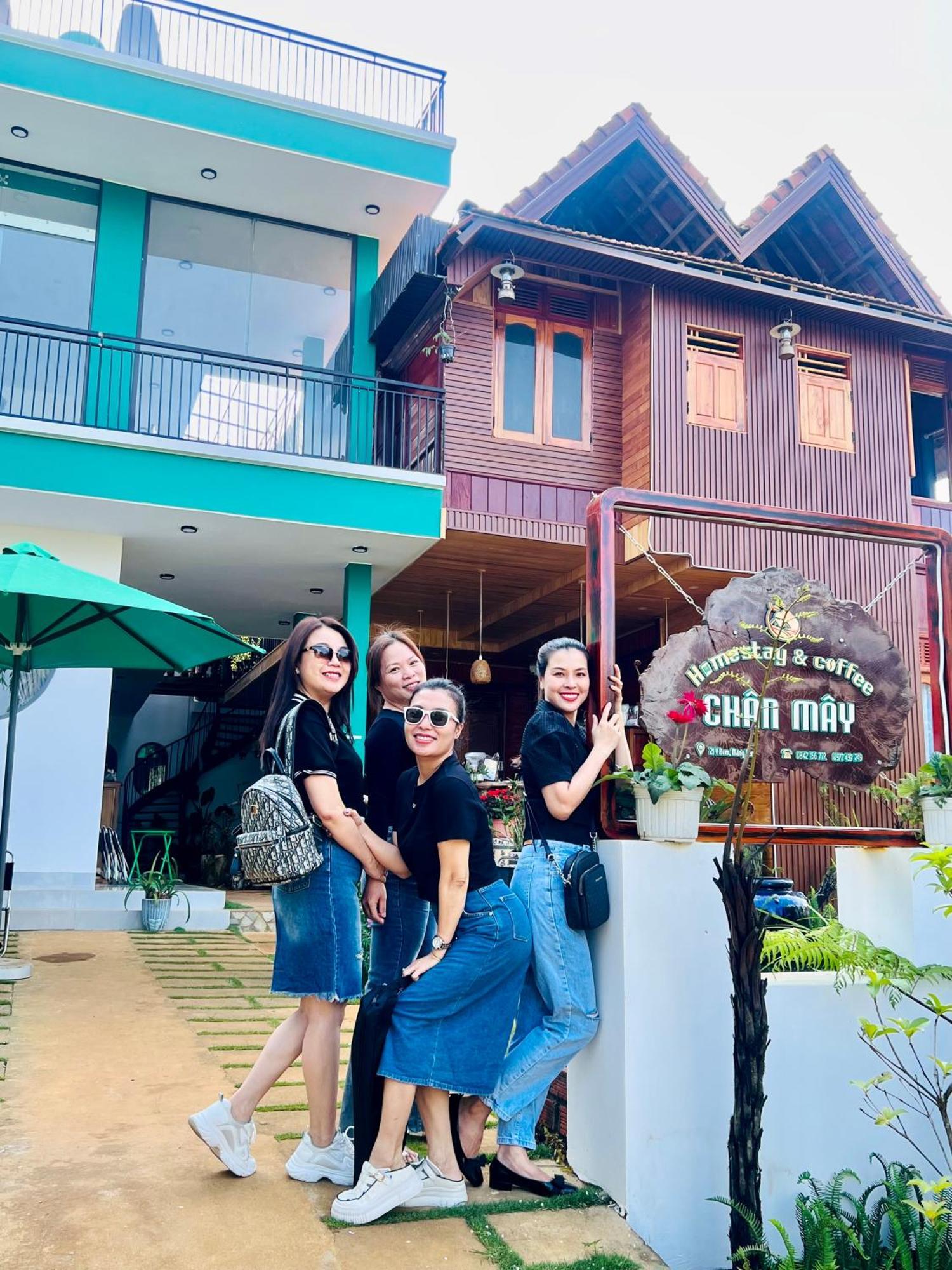 Chan May Homestay Mang Den Kon Von Kla Екстер'єр фото